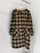 Load image into Gallery viewer, Jill Sanders Plaid Jacket
